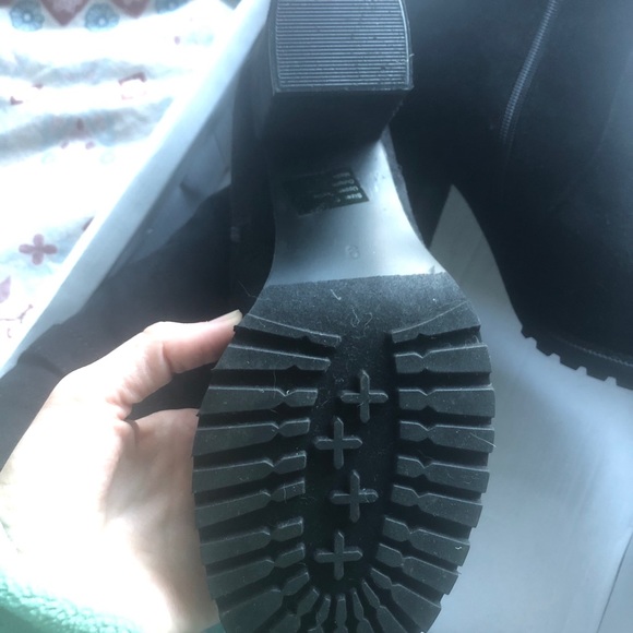 Olivia Miller size 9 boots worn once - Picture 5 of 5